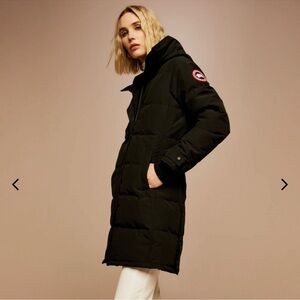 Canada Goose Women's Black Puffer Jacket